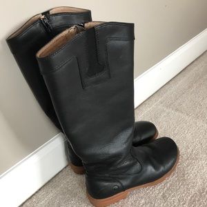 Bogs leather boots